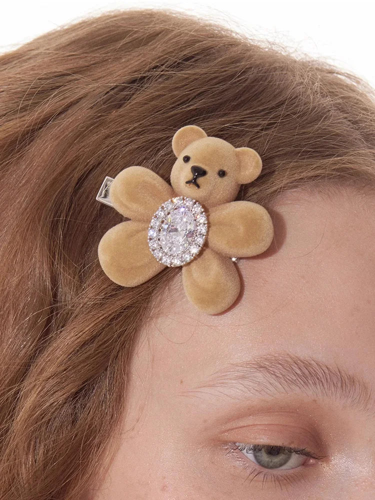 ZHUHE The Gemstone Bear Hairpin Features A Sweet And Romantic Style, Making It A Perfect Jewelry Accessory For Women As A Party