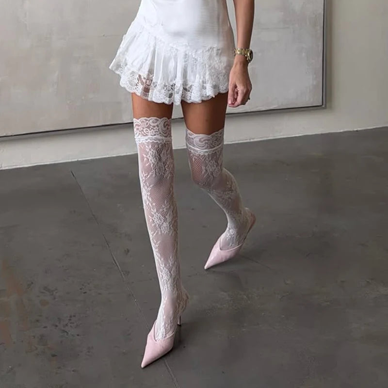 Scallop Lace Knee Highs